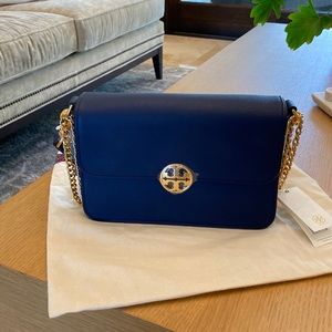NWT Tory Burch Chelsea convertible shoulder bag (Navy)